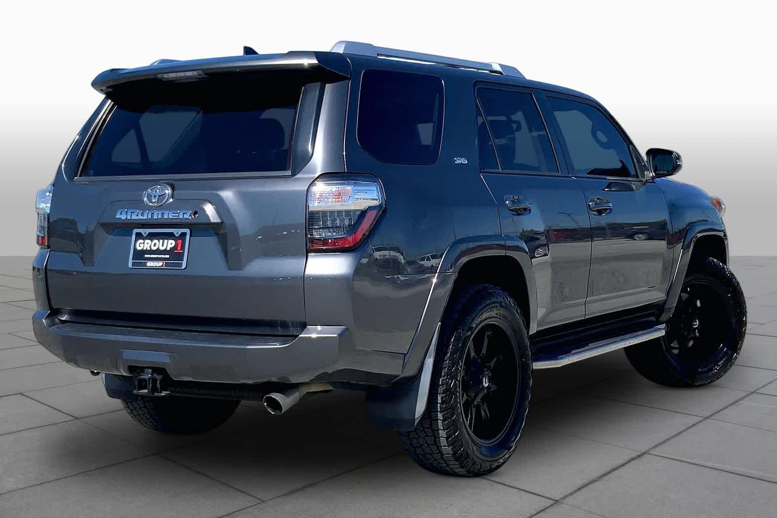 2018 Toyota 4Runner photo 13 of 36