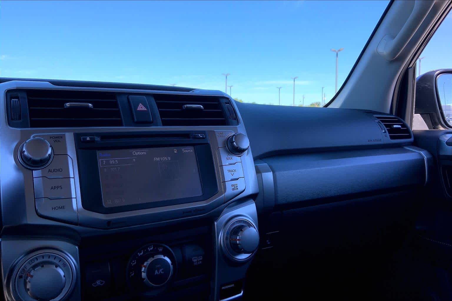 2018 Toyota 4Runner photo 35 of 36