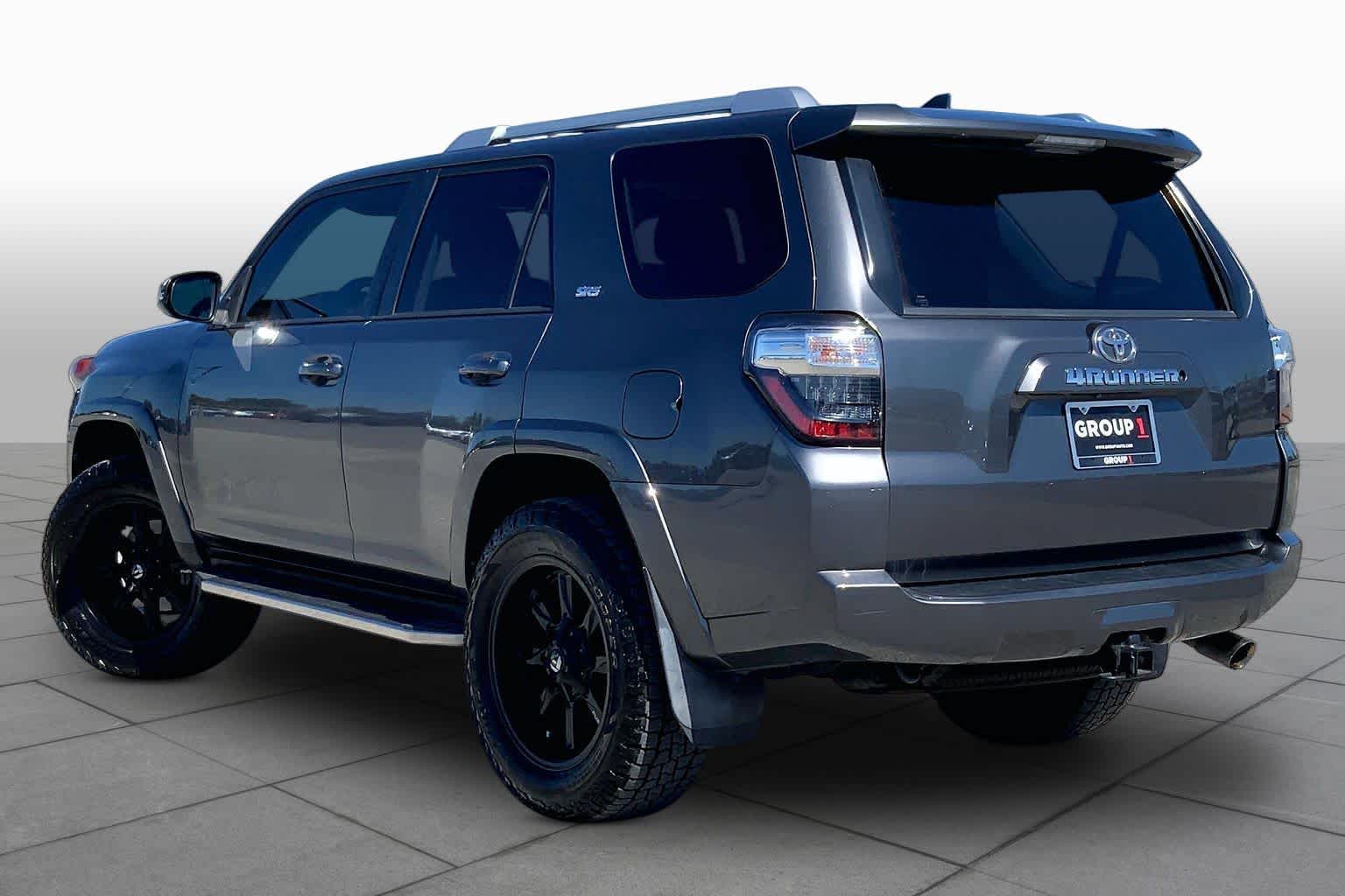 2018 Toyota 4Runner photo 12 of 36
