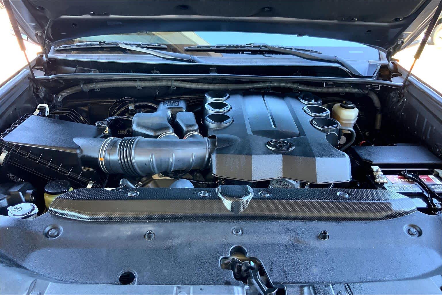 2018 Toyota 4Runner photo 31 of 36