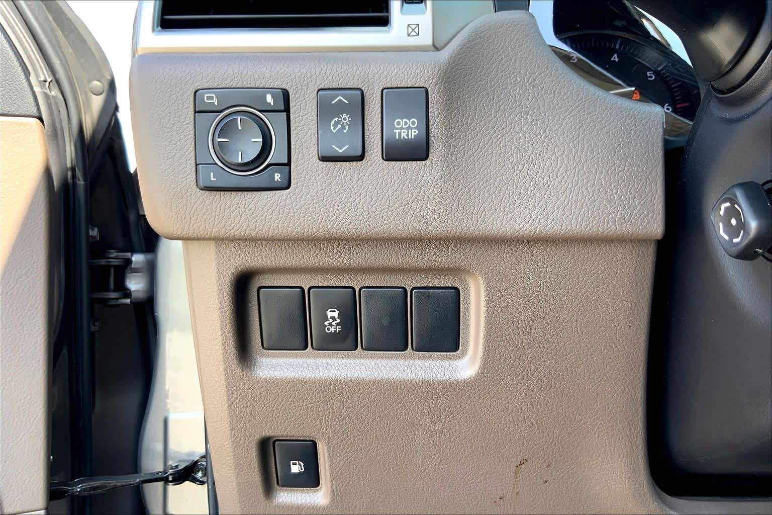 2010 Lexus GX 460  Knights Armor Pearl at Beck & Masten Kia