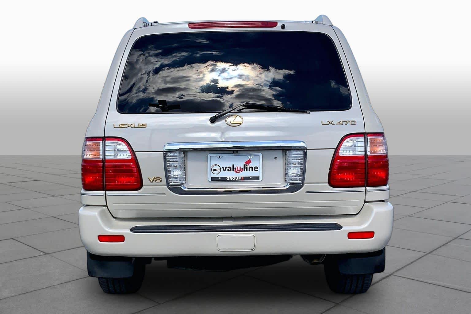 2005 Lexus LX 470 photo 4 of 35