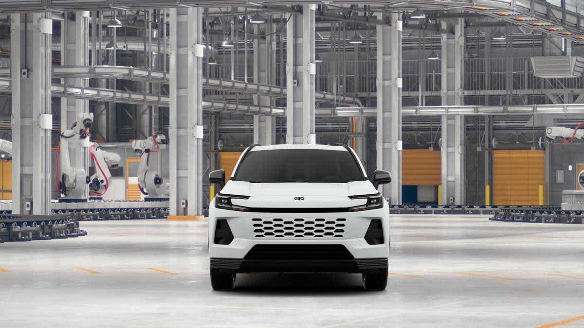 2026 Toyota RAV4 Plug-In Hybrid photo 16 of 31