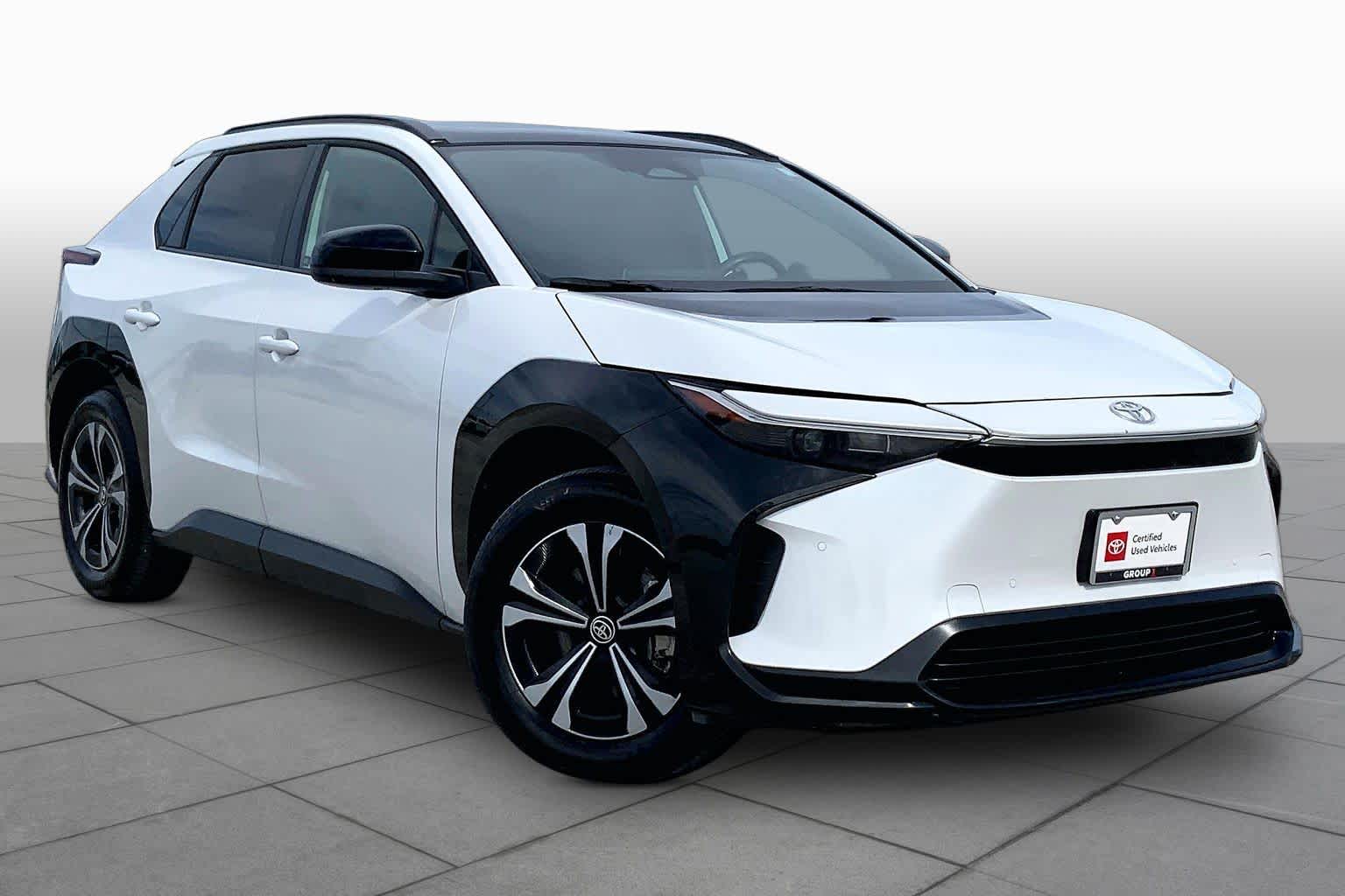 2025 Toyota bZ4X XLE - 1