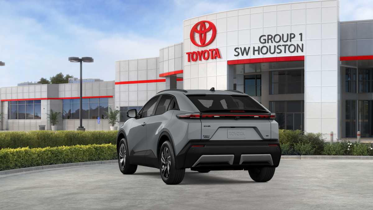 2026 Toyota C-HR photo 23 of 34
