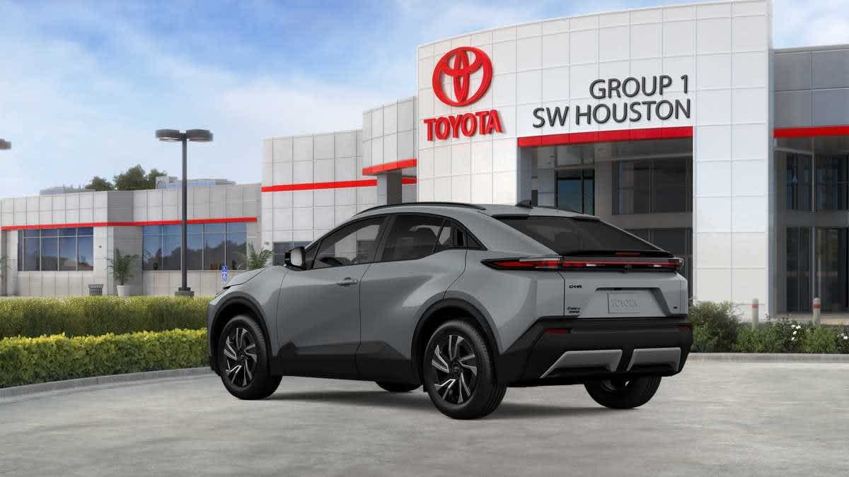 2026 Toyota C-HR photo 6 of 47