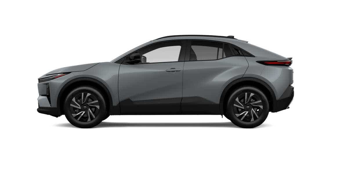 2026 Toyota C-HR photo 25 of 47
