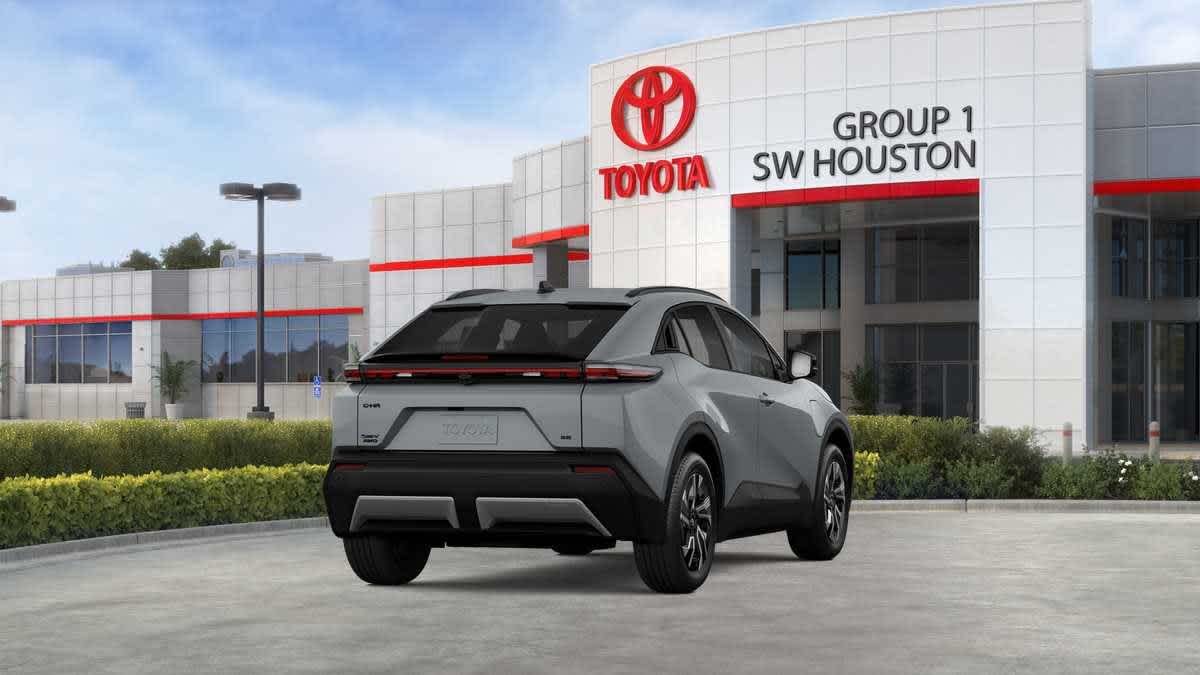 2026 Toyota C-HR photo 6 of 34