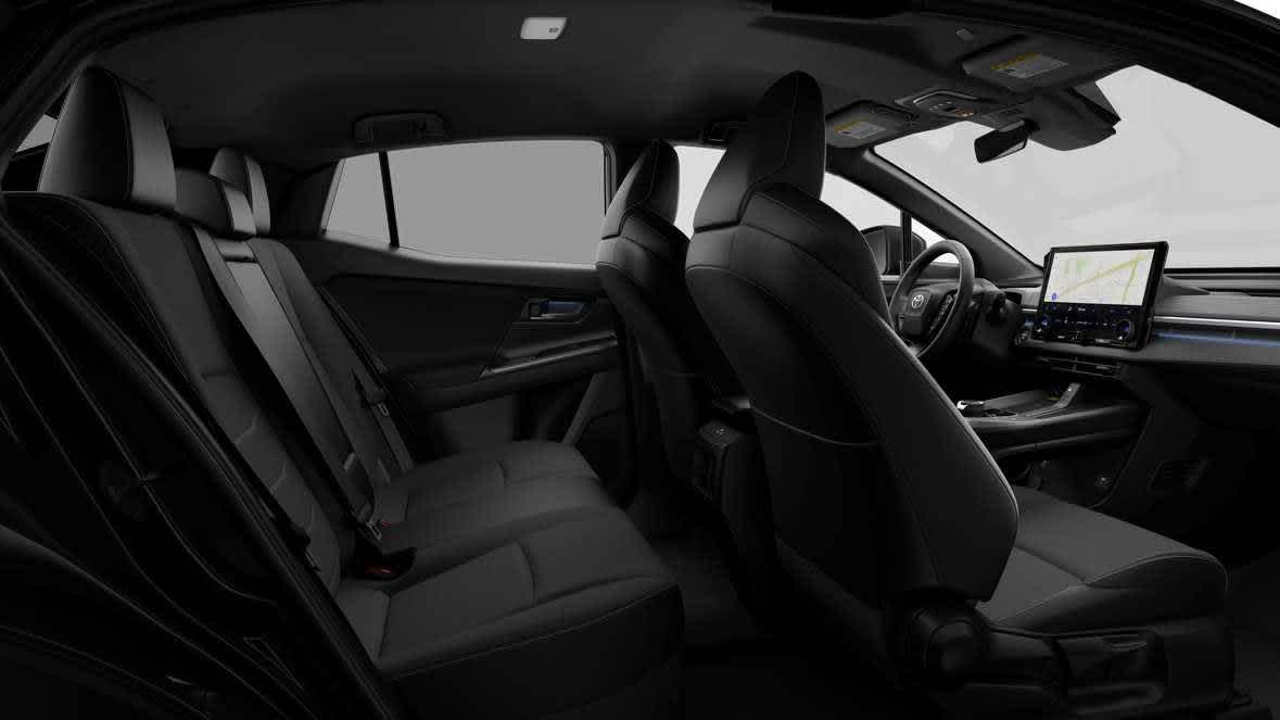 2026 Toyota C-HR photo 28 of 38