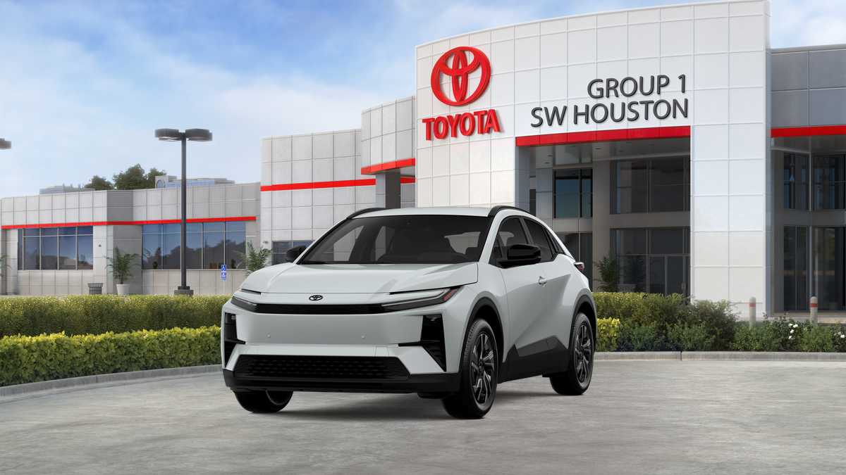 2026 Toyota C-HR photo 26 of 30