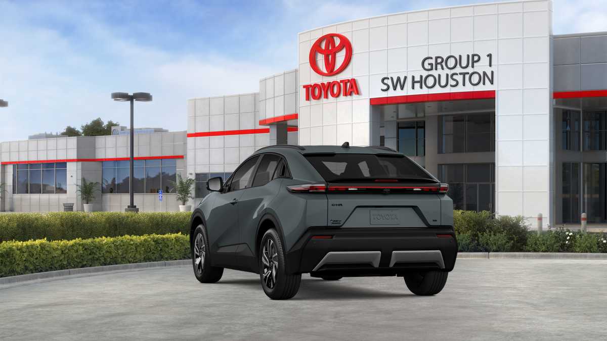 2026 Toyota C-HR photo 19 of 28