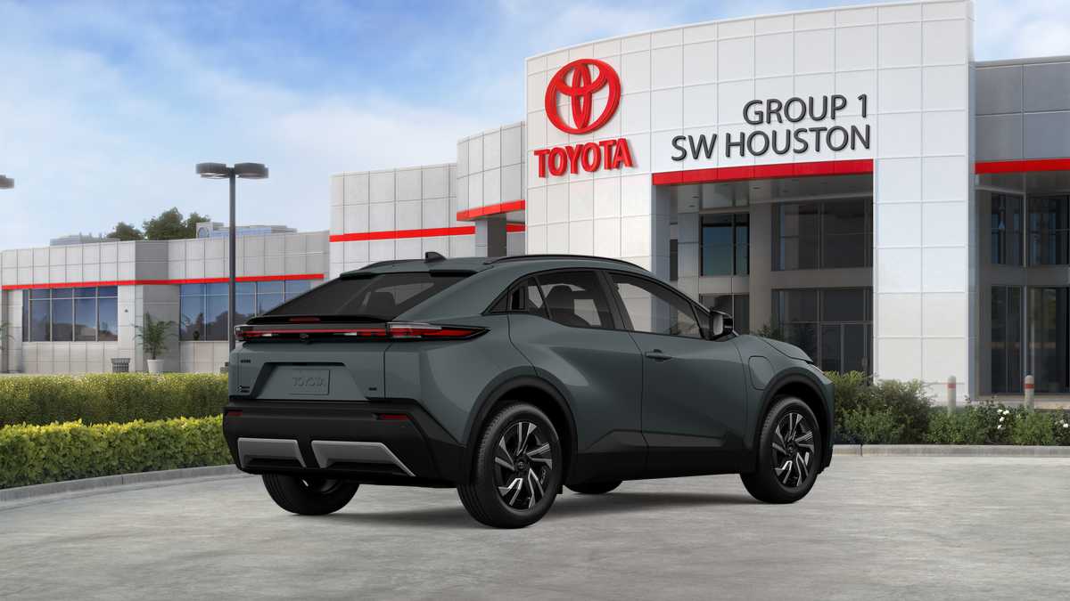 2026 Toyota C-HR photo 22 of 28