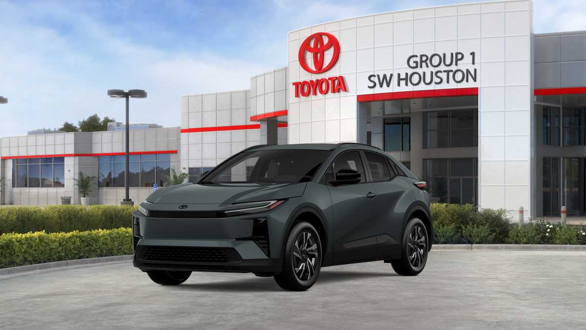 2026 Toyota C-HR photo 17 of 28