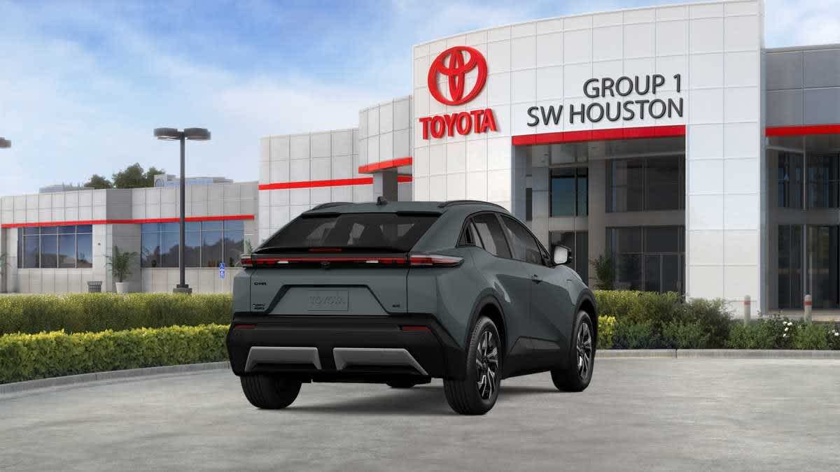 2026 Toyota C-HR photo 6 of 28