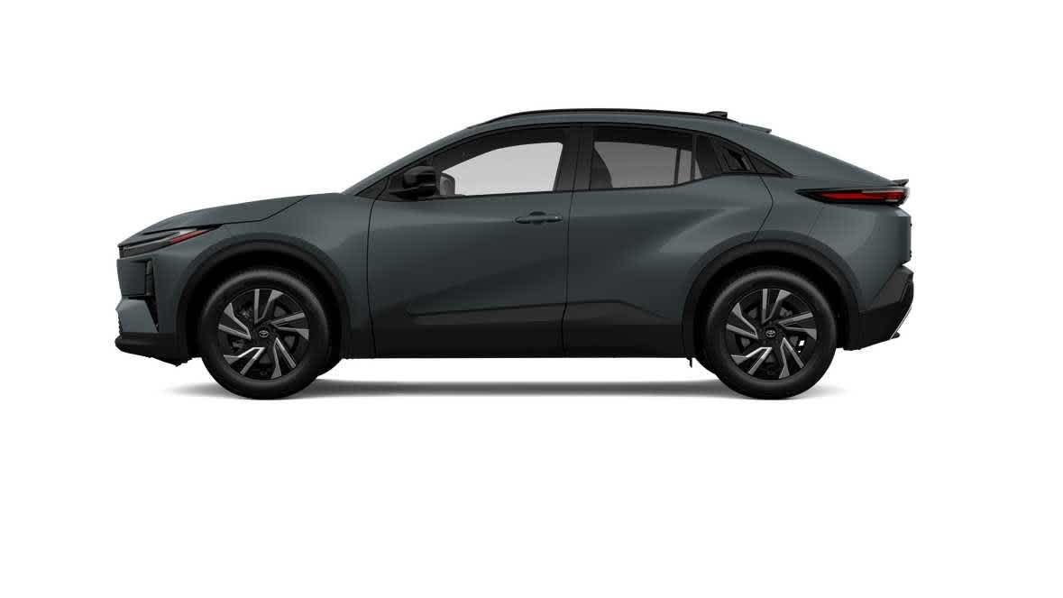 2026 Toyota C-HR photo 24 of 41