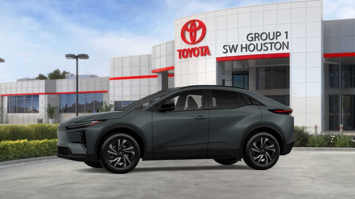 2026 Toyota C-HR photo 2 of 28