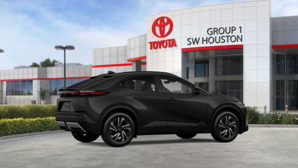 2026 Toyota C-HR photo 8 of 26