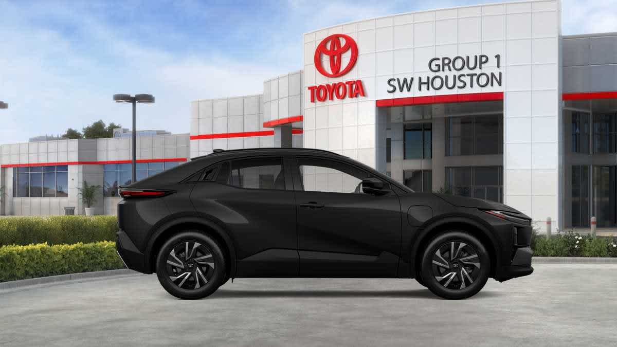 2026 Toyota C-HR photo 9 of 26