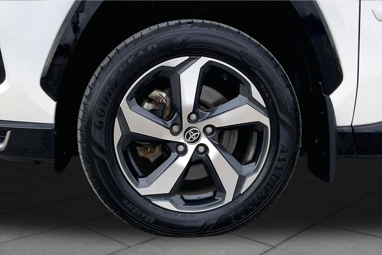 2021 Toyota RAV4 Prime SE Super White at Group 1 Toyota Southwest