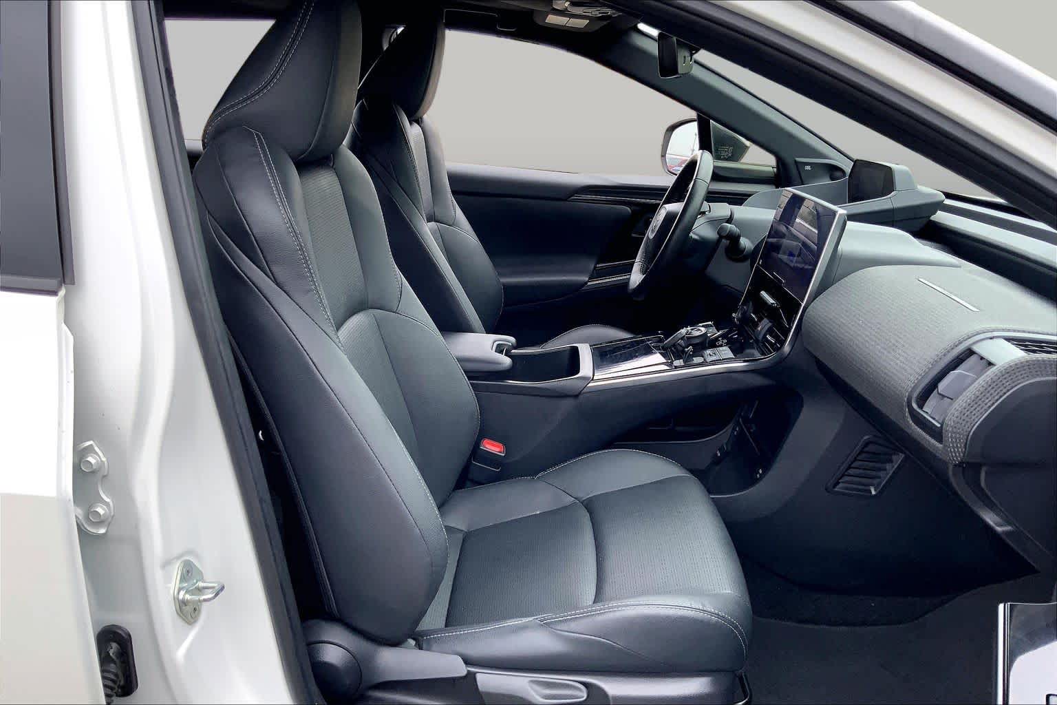 2023 Toyota bZ4X Limited - 7