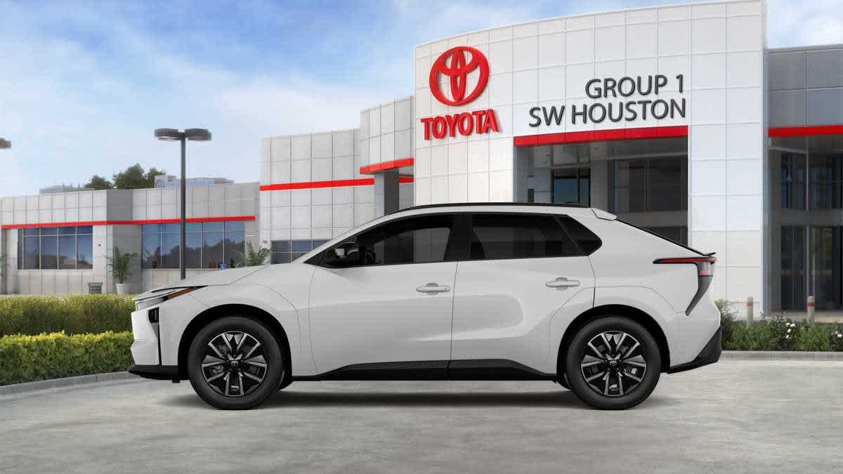2026 Toyota bZ photo 3 of 32