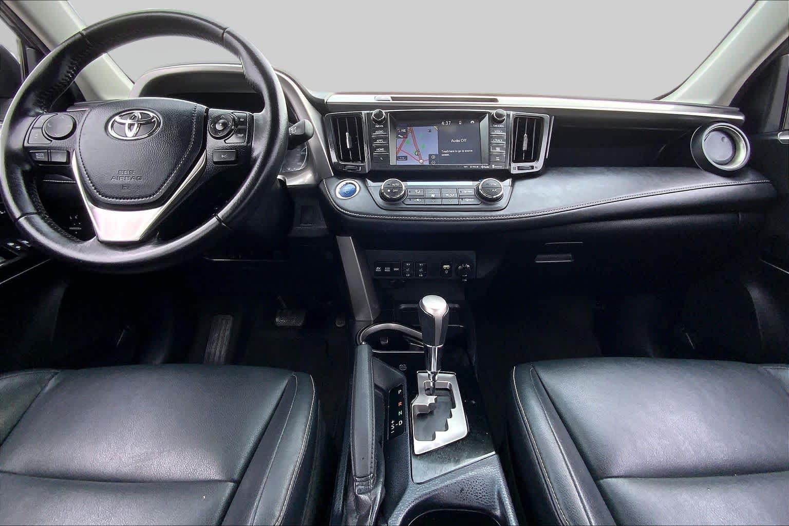 2016 Toyota RAV4 Hybrid photo 15 of 36