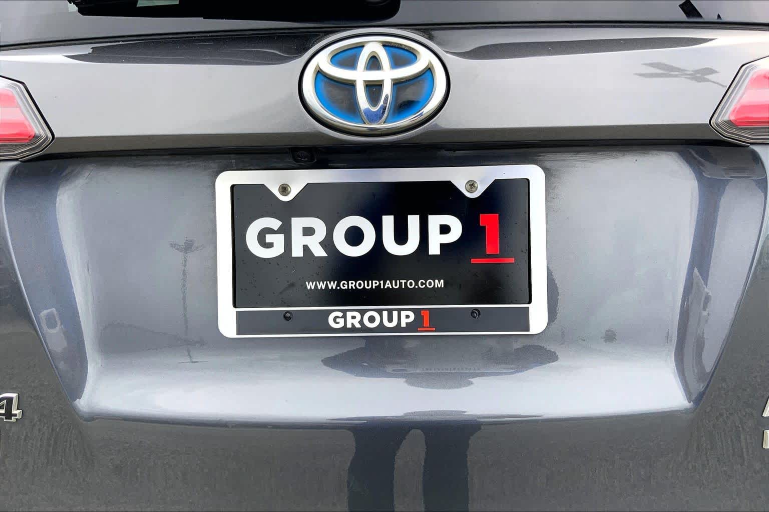 2016 Toyota RAV4 Hybrid photo 30 of 36