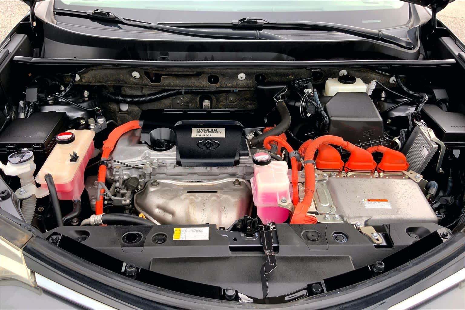 2016 Toyota RAV4 Hybrid photo 31 of 36