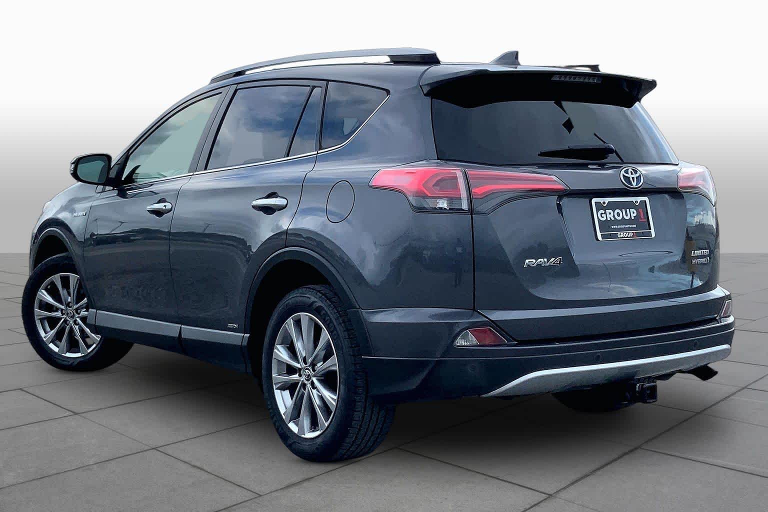 2016 Toyota RAV4 Hybrid photo 12 of 36