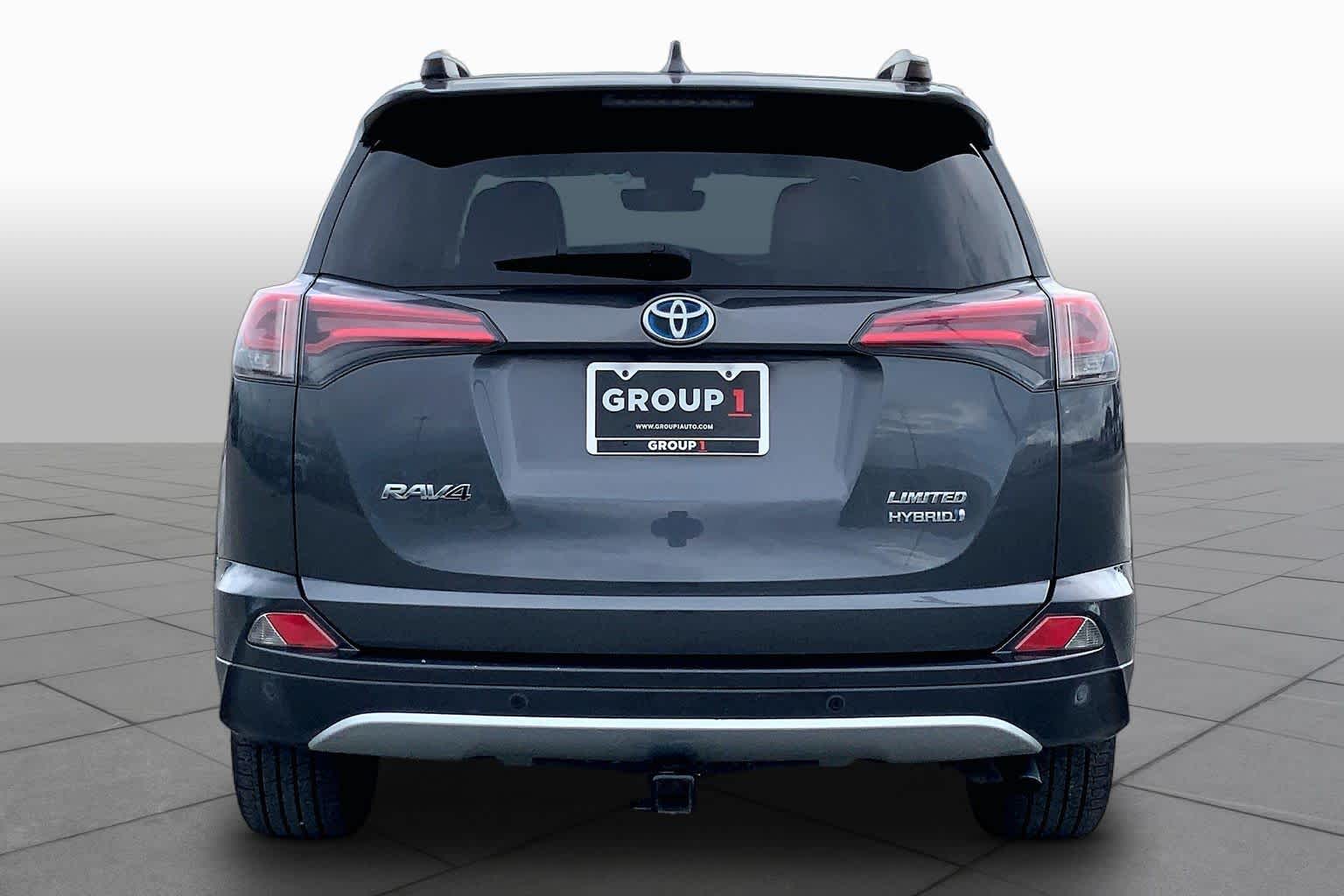 2016 Toyota RAV4 Hybrid photo 5 of 36