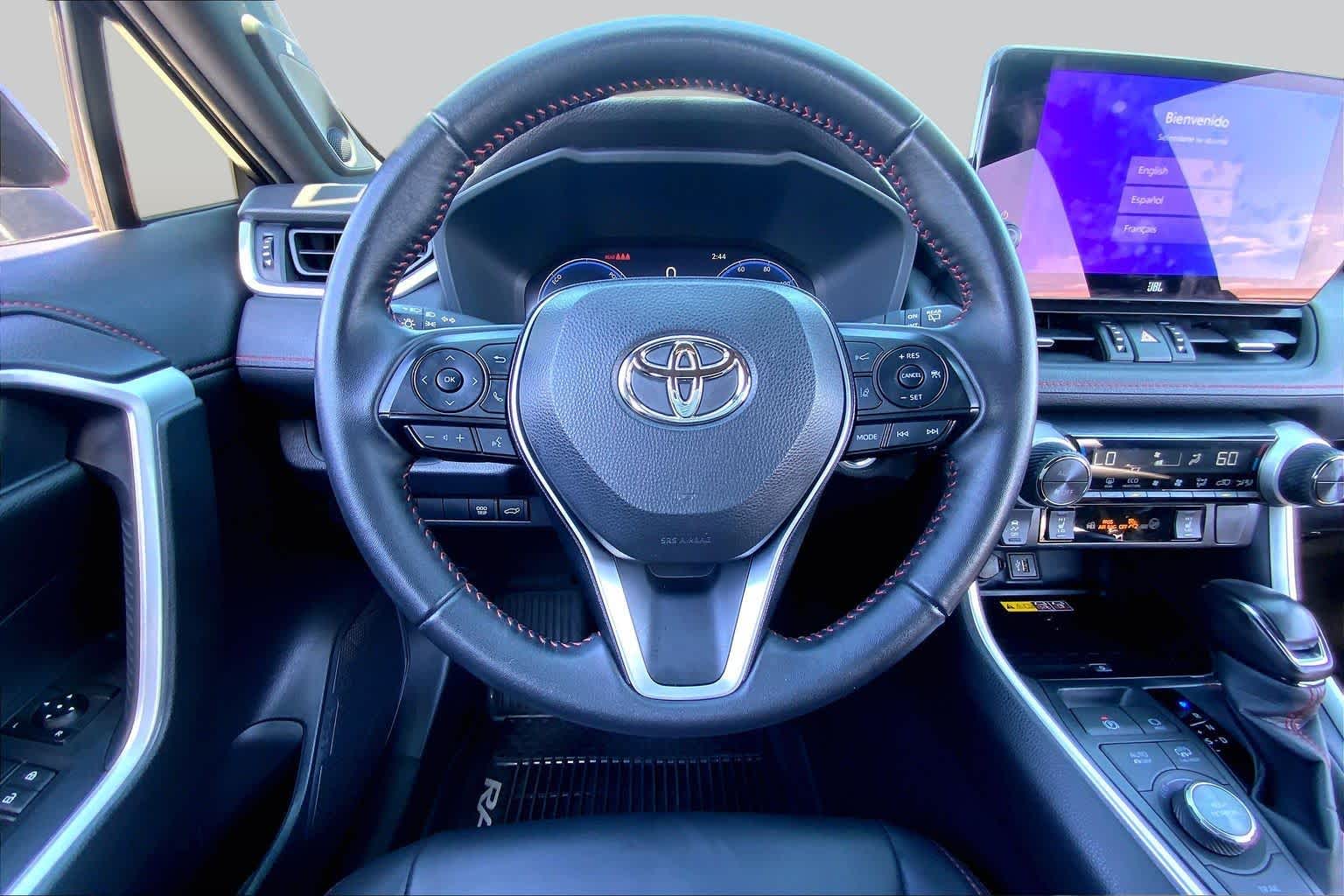 2025 Toyota RAV4 Plug-In Hybrid photo 6 of 36