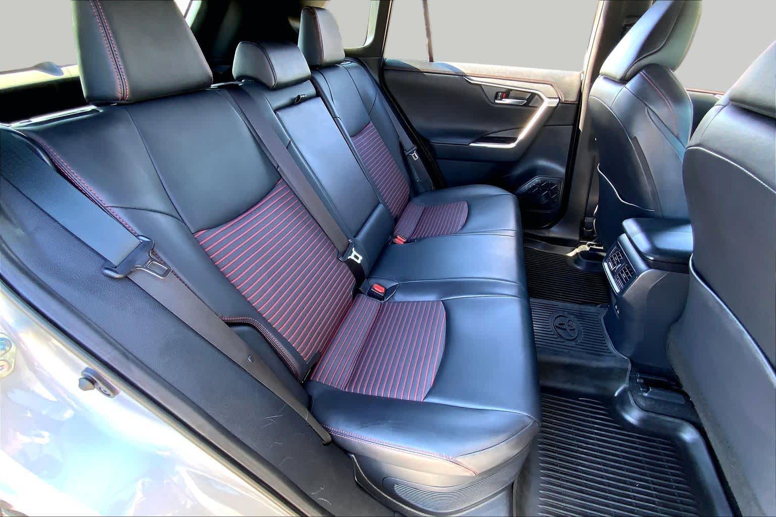 2025 Toyota RAV4 Plug-In Hybrid photo 19 of 36