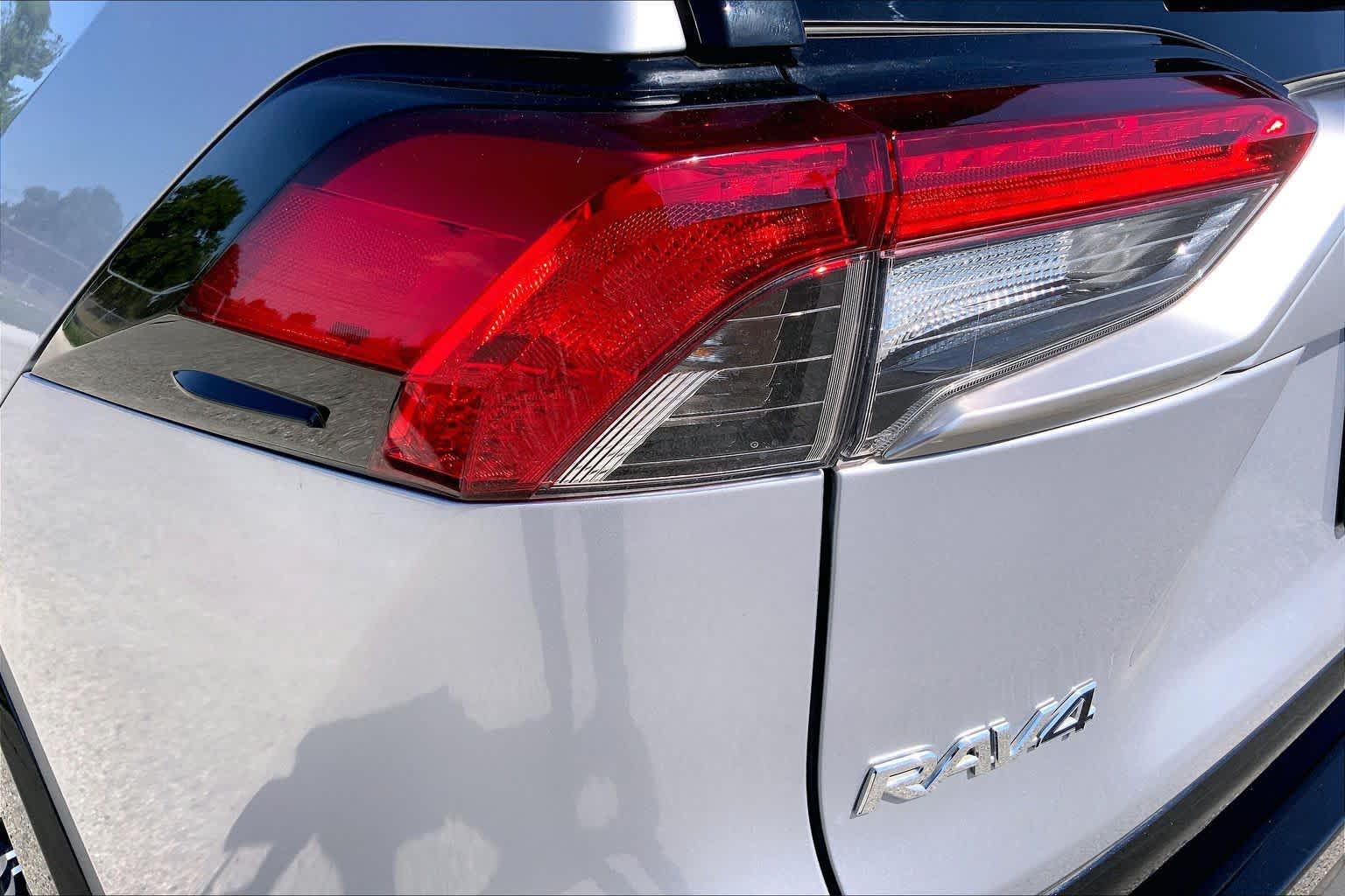 2025 Toyota RAV4 Plug-In Hybrid photo 28 of 36