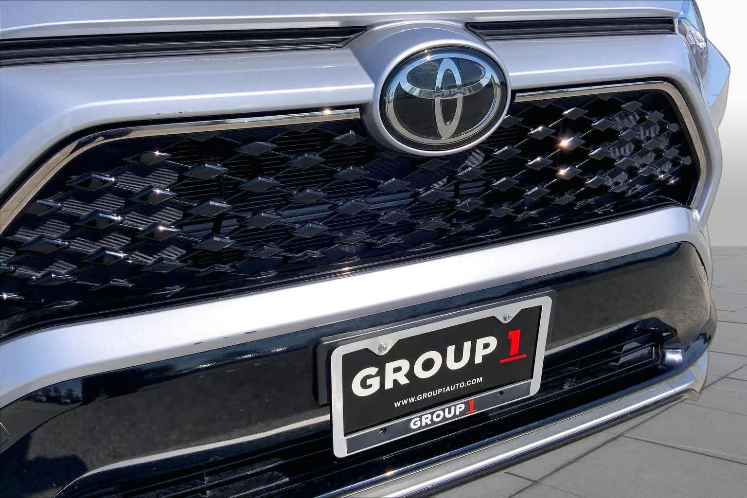 2025 Toyota RAV4 Plug-In Hybrid photo 29 of 36