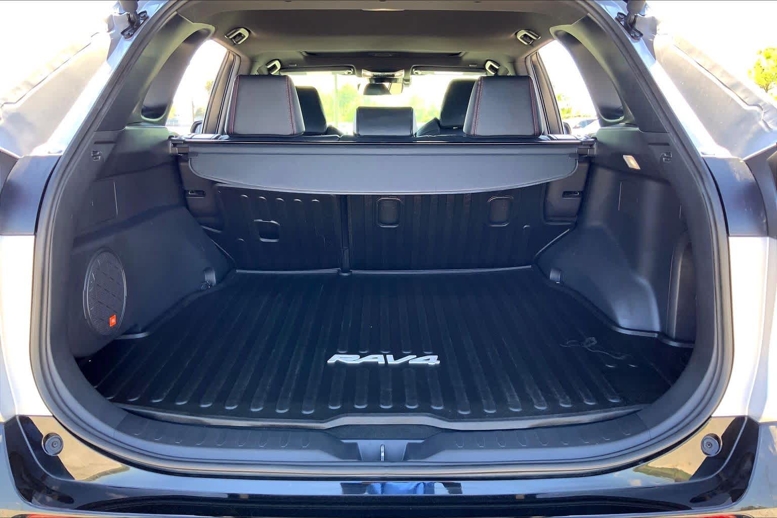 2025 Toyota RAV4 Plug-In Hybrid photo 34 of 36