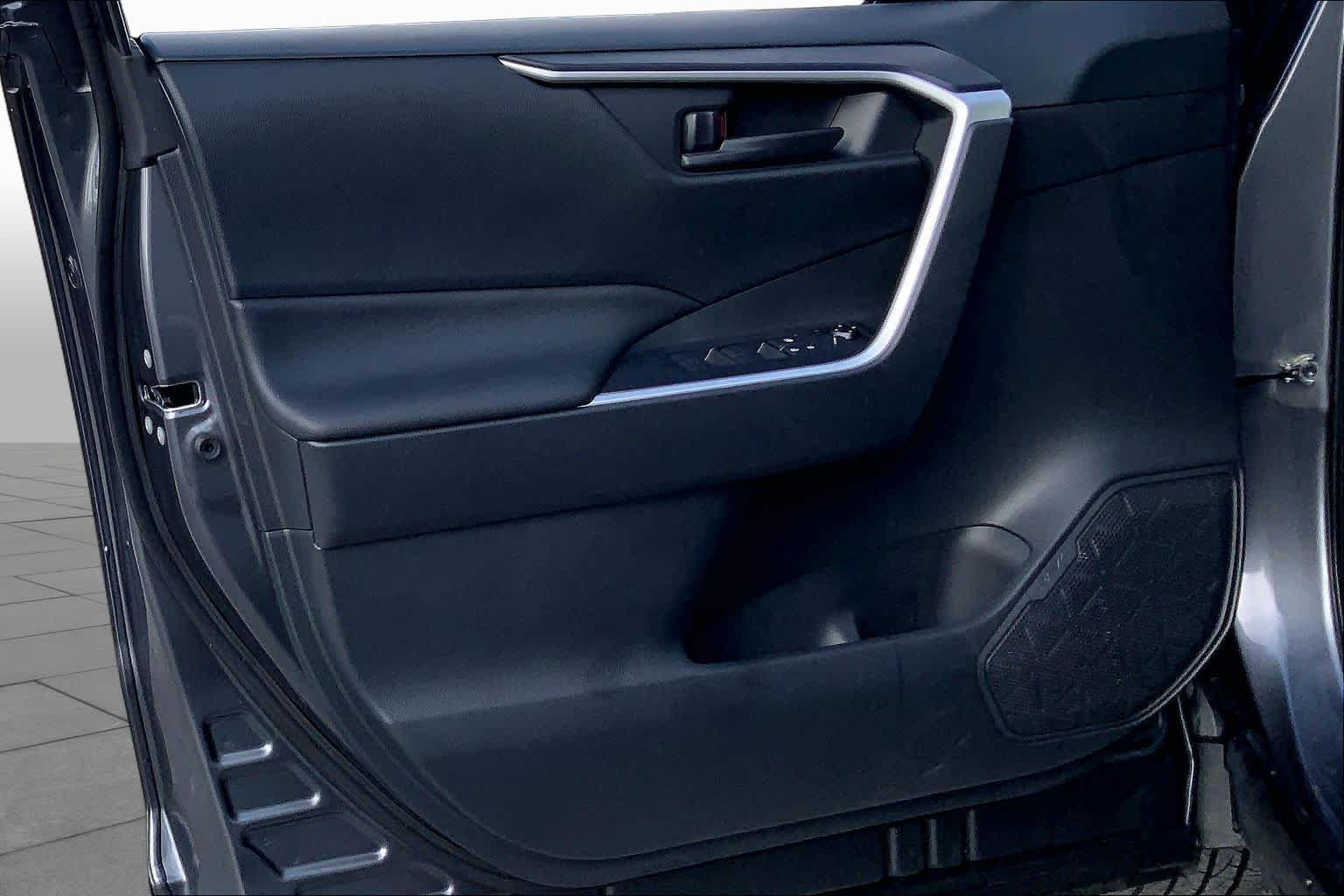 2025 Toyota RAV4 Hybrid LE Magnetic Gray Metallic at Group 1 Toyota Southwest