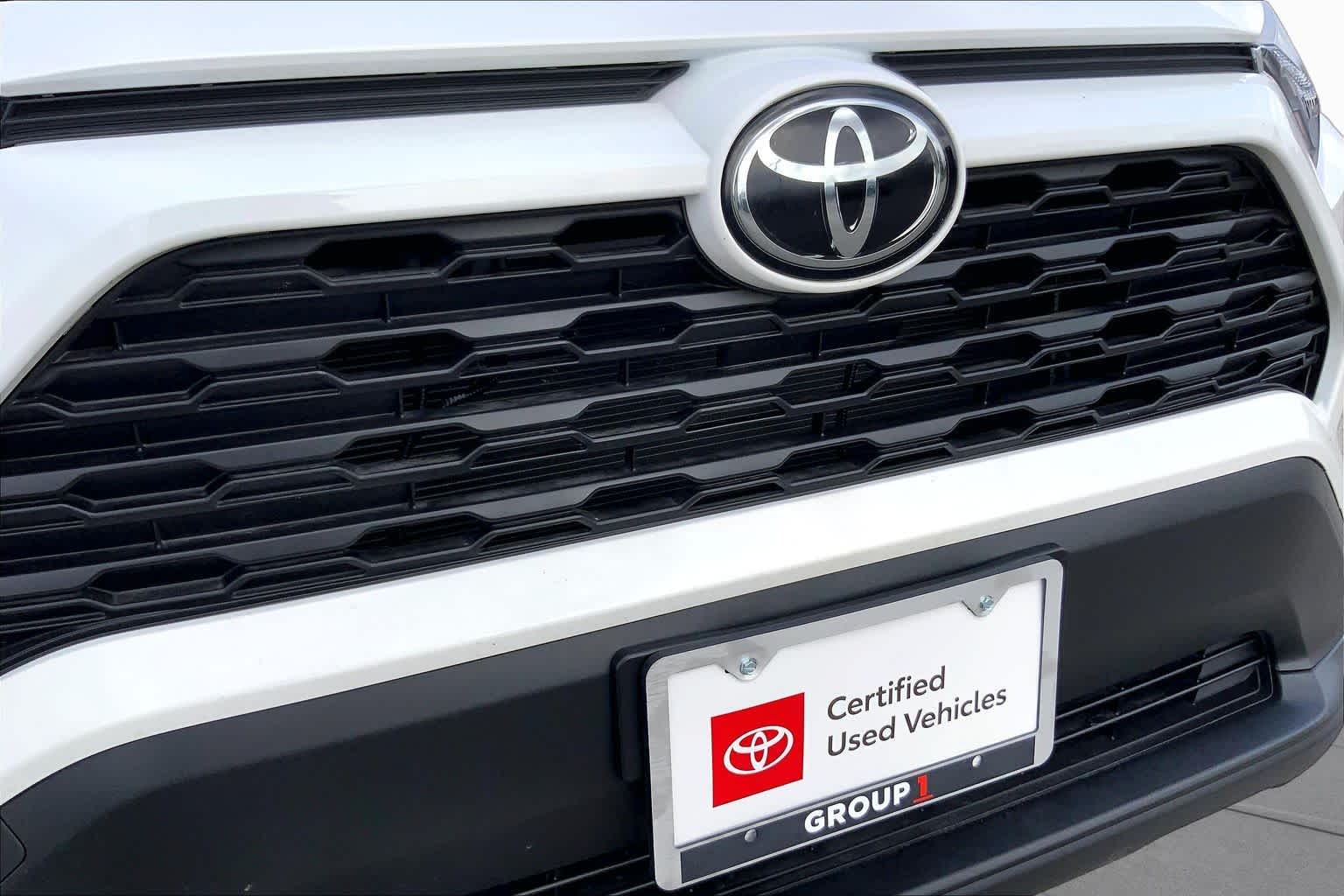 2025 Toyota RAV4 Hybrid LE Ice Cap at Group 1 Toyota Southwest