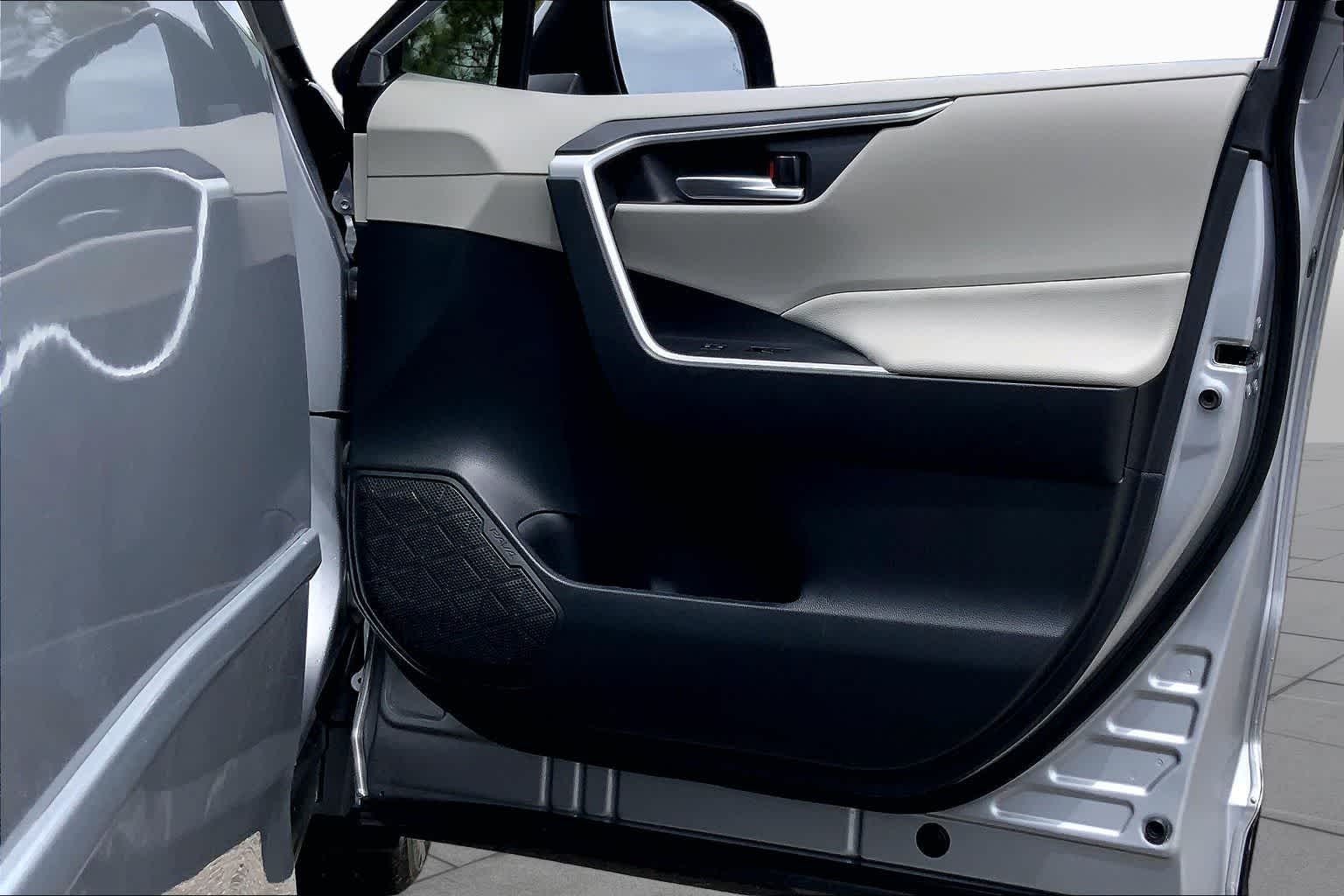 2024 Toyota RAV4 Hybrid XLE Silver Sky Metallic at Westside Kia