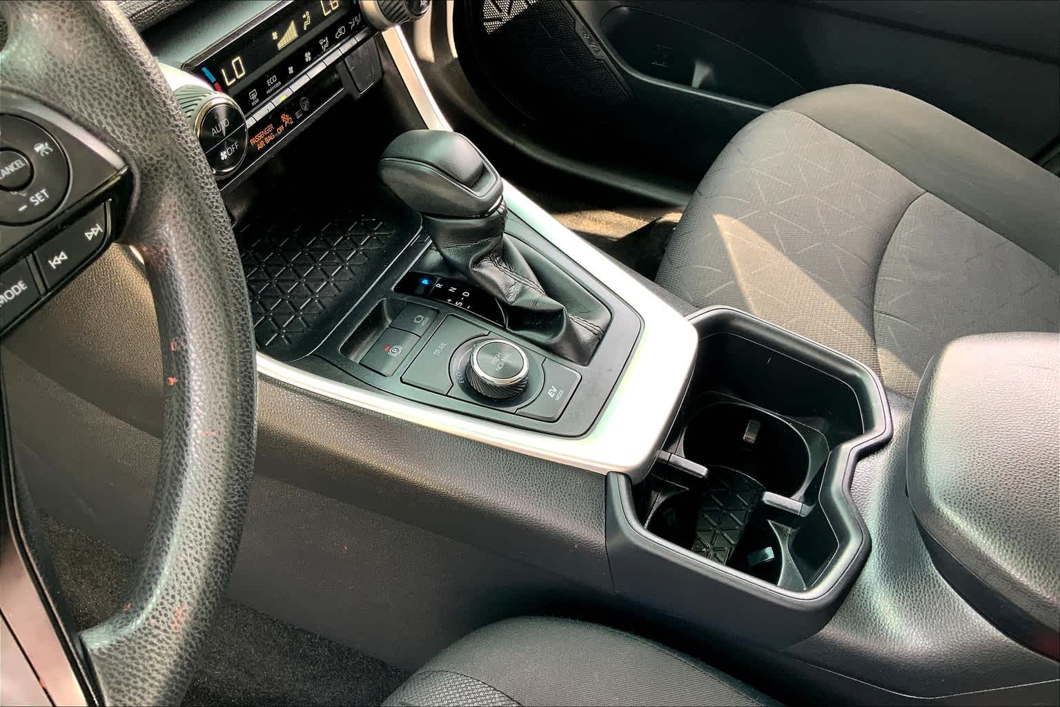 2022 Toyota RAV4 Hybrid XLE White at Group 1 Toyota Southwest