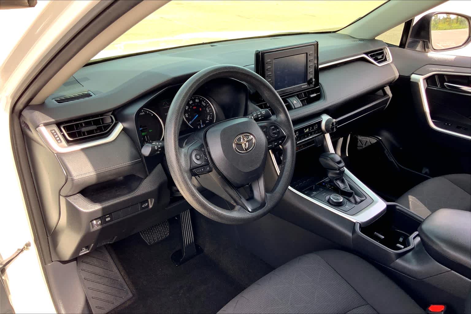 2022 Toyota RAV4 Hybrid XLE White at Group 1 Toyota Southwest