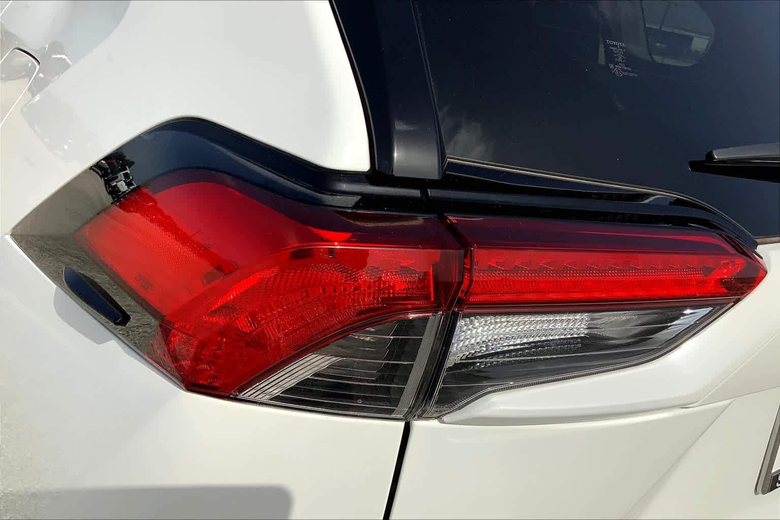 2022 Toyota RAV4 Hybrid XLE White at Group 1 Toyota Southwest