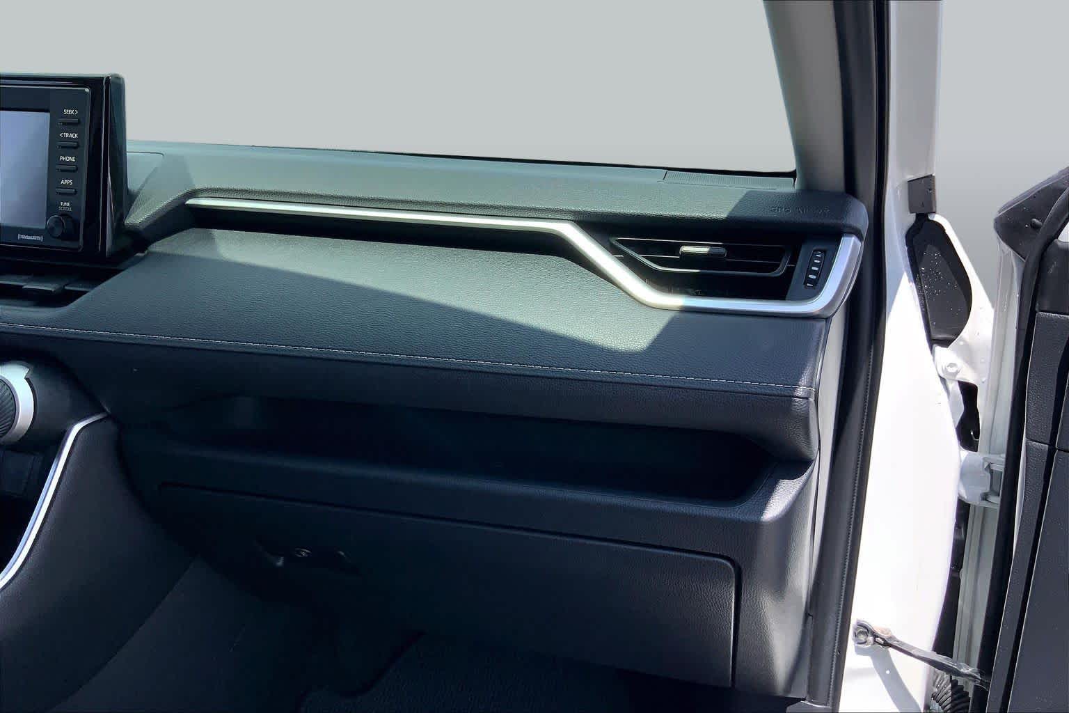 2022 Toyota RAV4 Hybrid XLE White at Texan GMC Buick