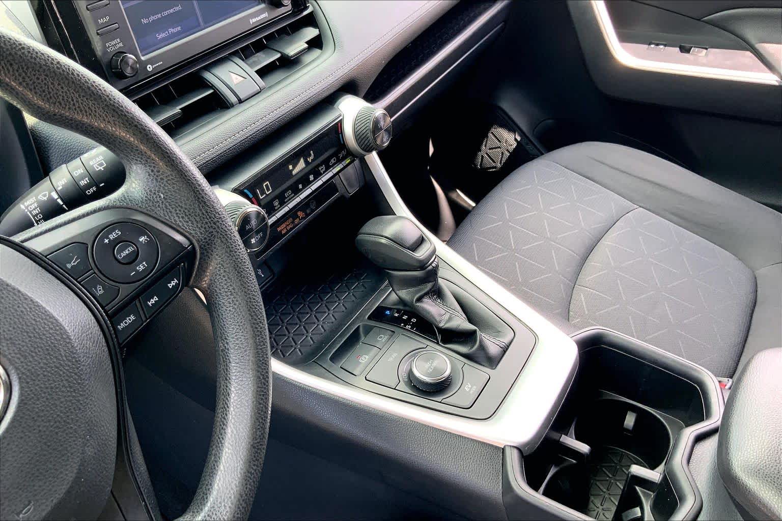 2022 Toyota RAV4 Hybrid XLE White at Texan GMC Buick