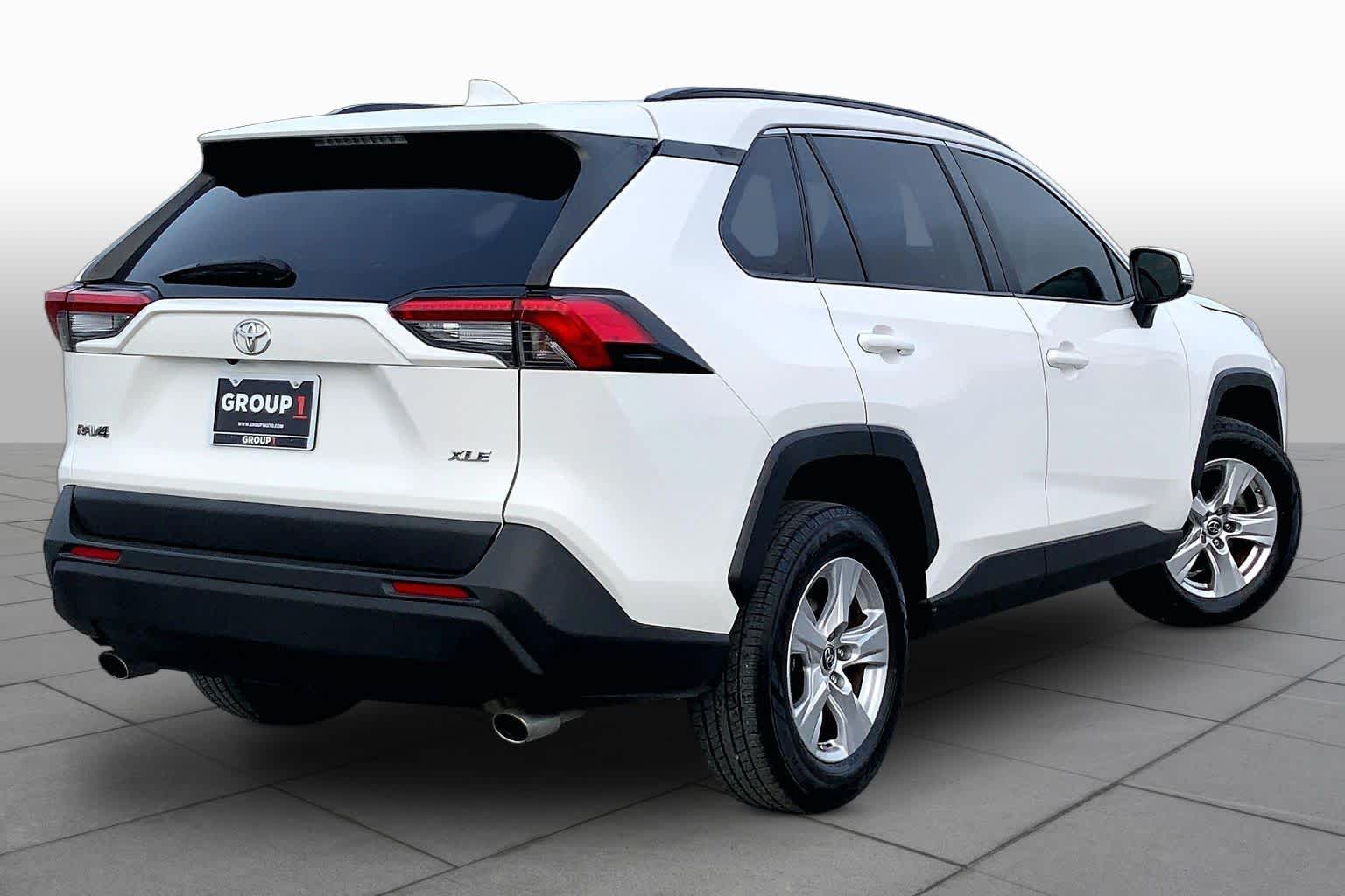 2019 Toyota RAV4 XLE Super White at Group 1 Toyota Southwest