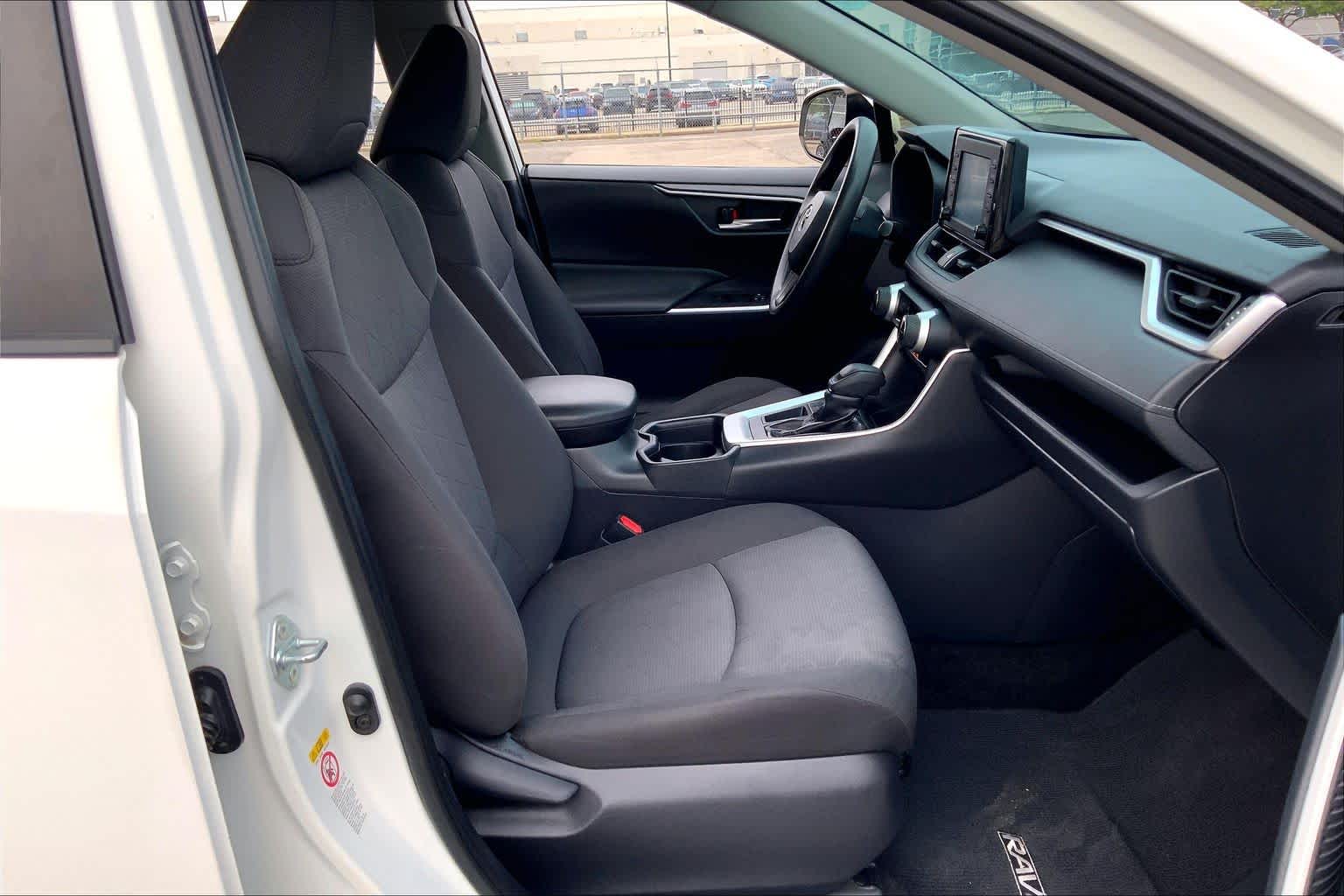 2019 Toyota RAV4 XLE Super White at Group 1 Toyota Southwest
