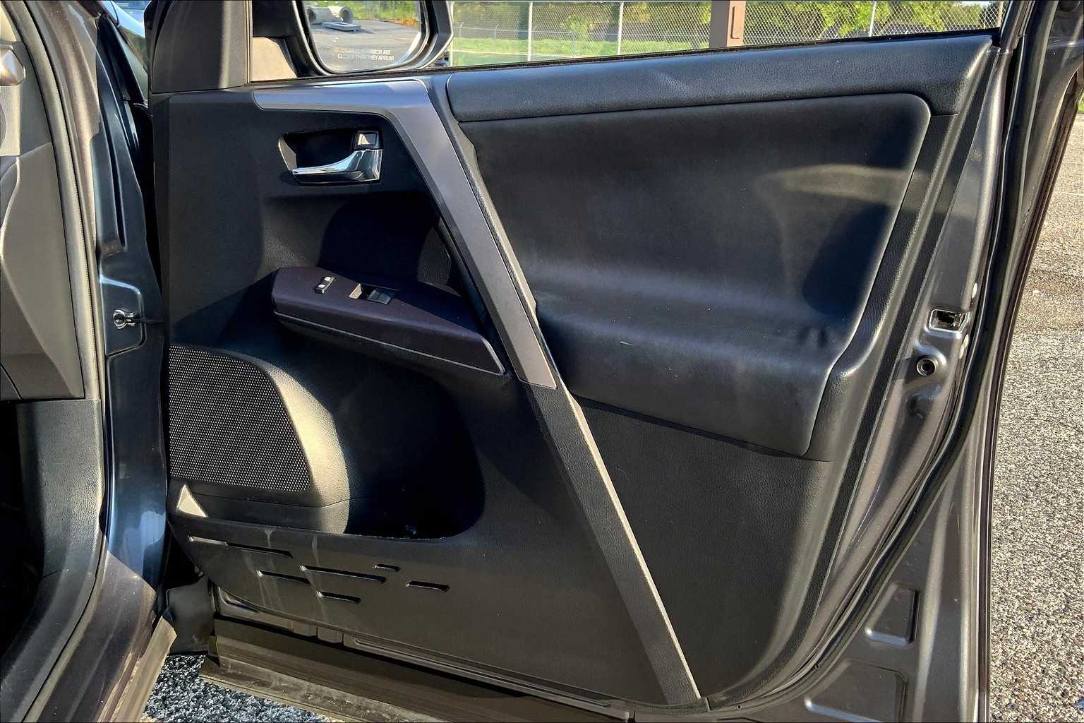 2016 Toyota RAV4 XLE Magnetic Gray Metallic at Group 1 Toyota Southwest
