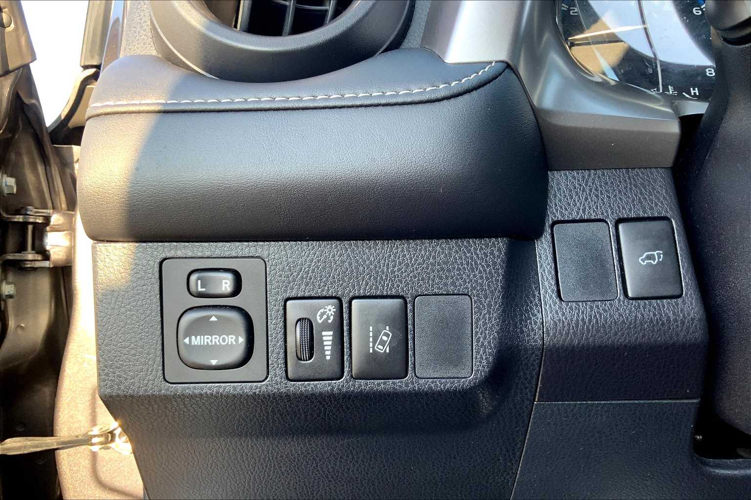 2016 Toyota RAV4 XLE Magnetic Gray Metallic at Group 1 Toyota Southwest