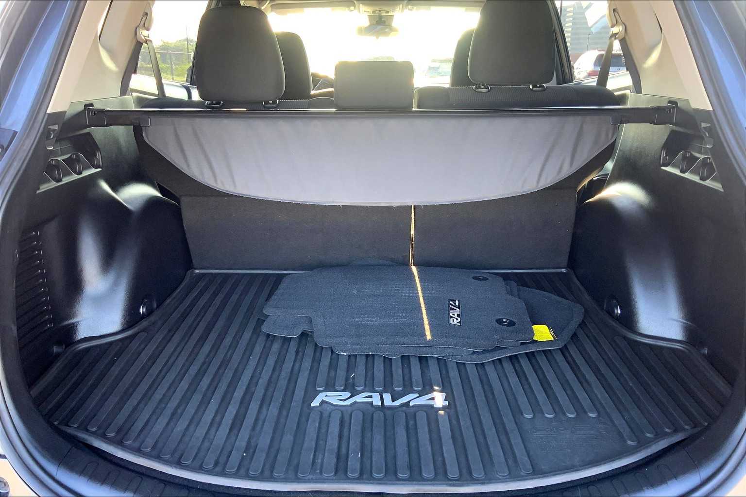 2016 Toyota RAV4 XLE Magnetic Gray Metallic at Group 1 Toyota Southwest