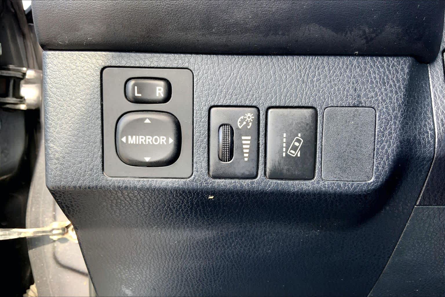 2017 Toyota RAV4 XLE Magnetic Gray Metallic at Beck & Masten Kia