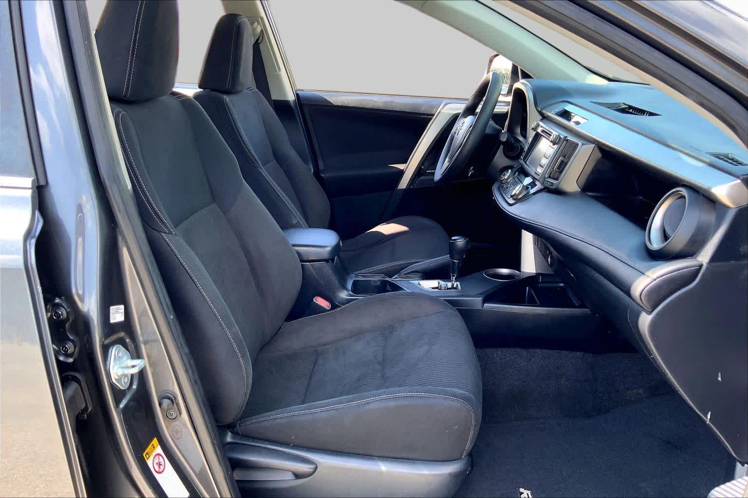 2015 Toyota RAV4 XLE Magnetic Gray Metallic at Beck & Masten Kia